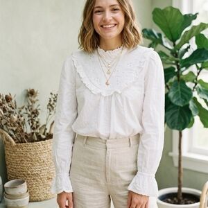 Zara boho turtleneck White Eyelet Embroidered Ruffle Blouse Top medium